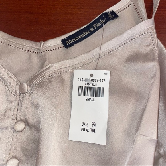 Woman’s tank top - Picture 2 of 3